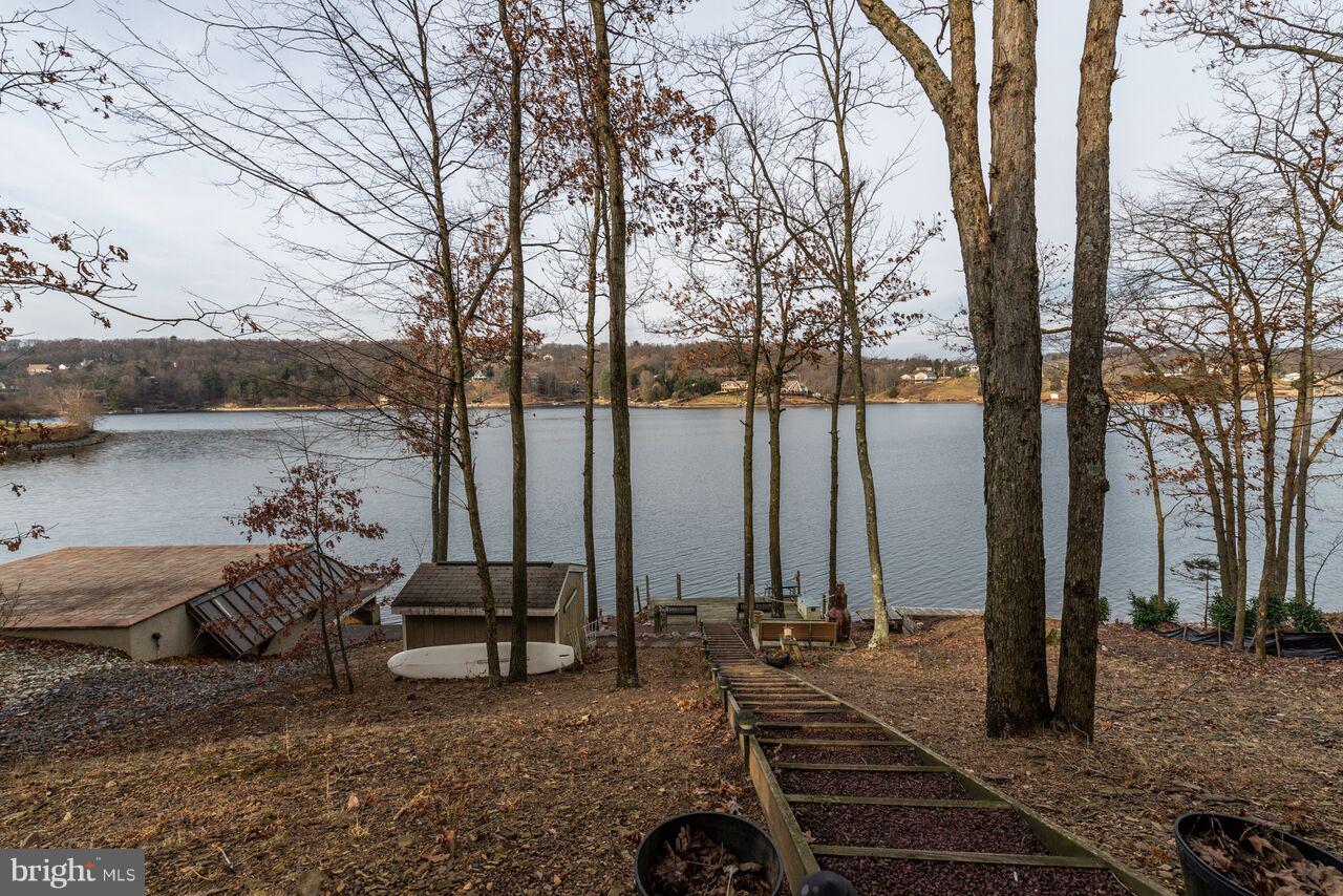 LAKE WYNONAH - Residential