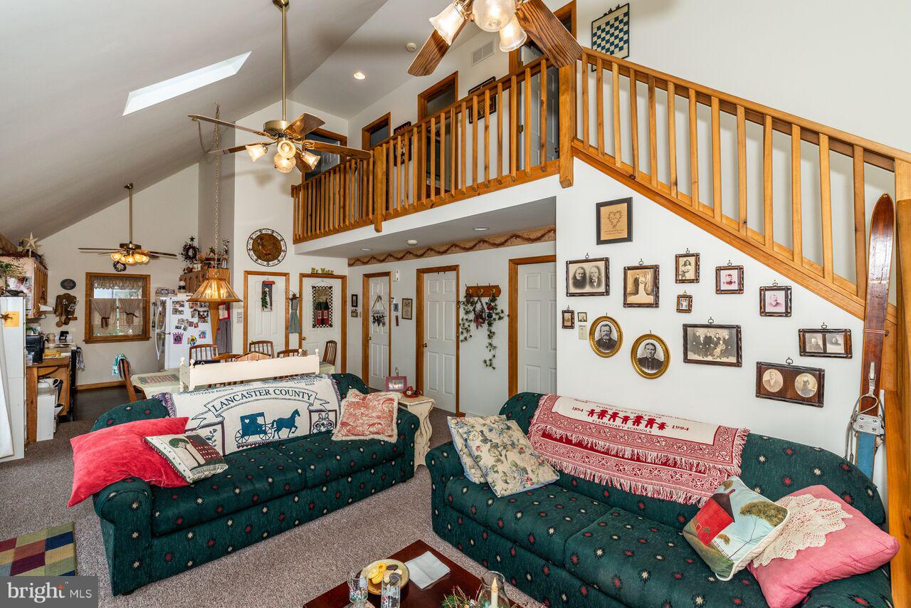 LAKE WYNONAH - Residential