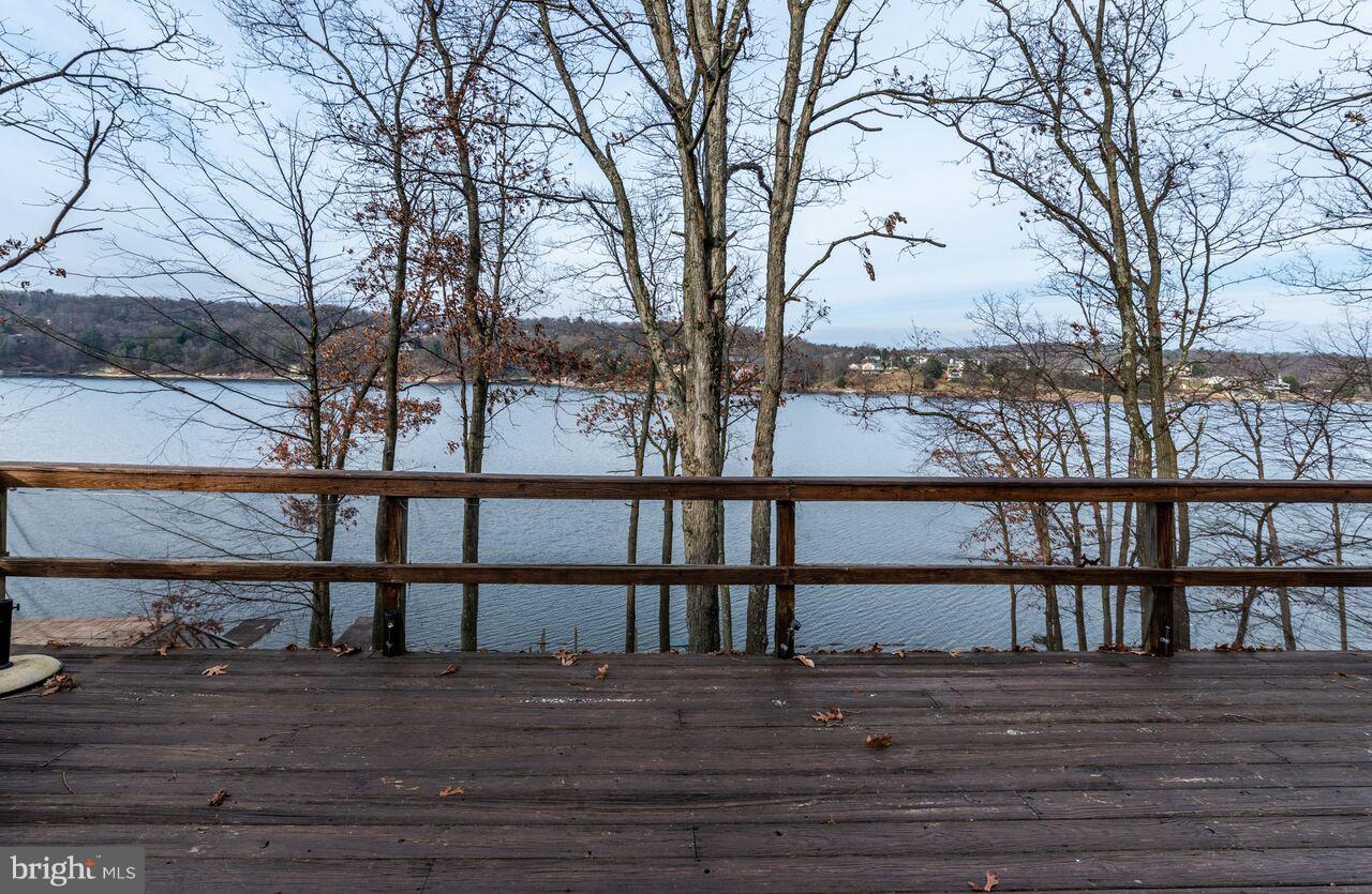 LAKE WYNONAH - Residential