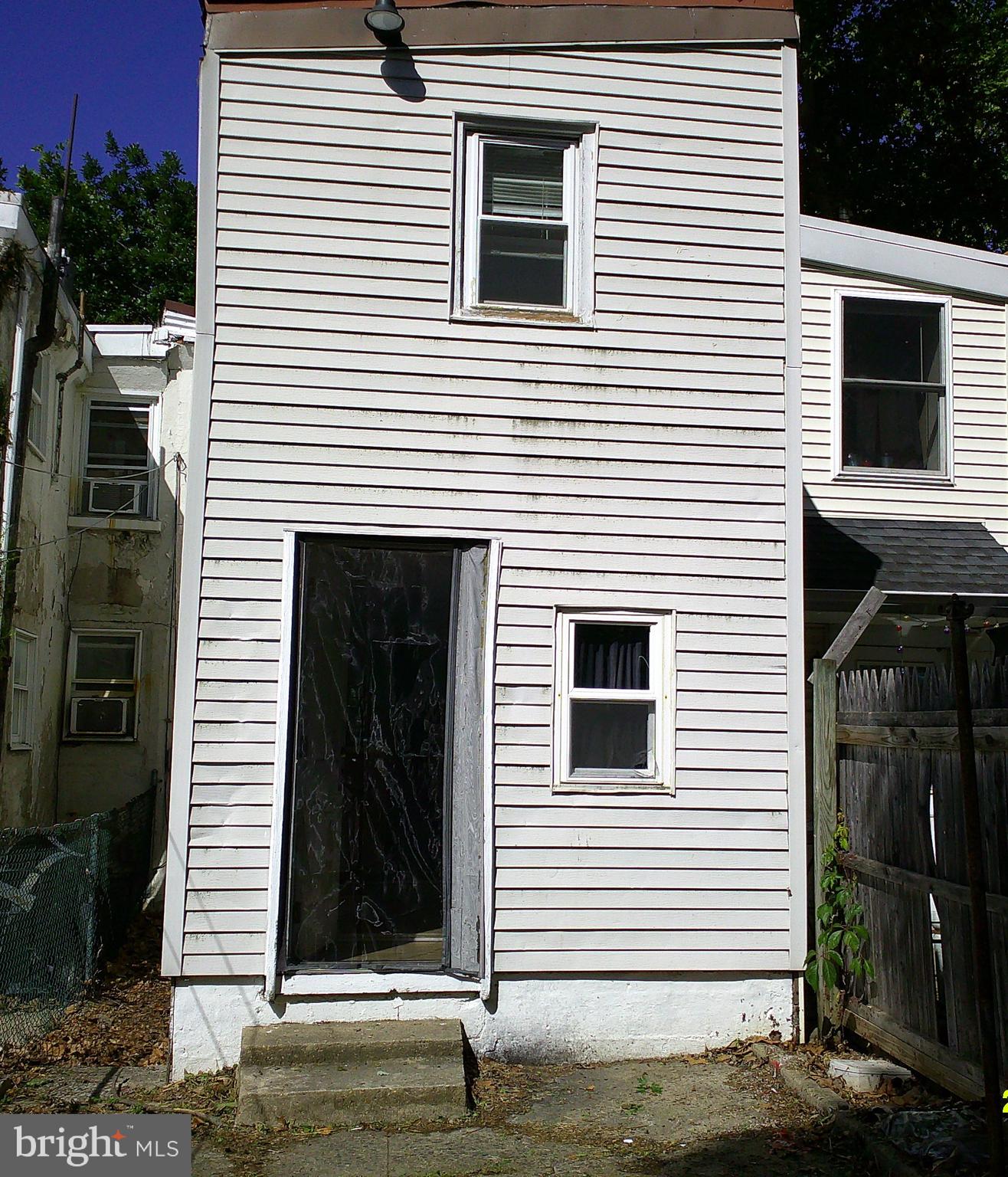 BROWNTOWN - Residential