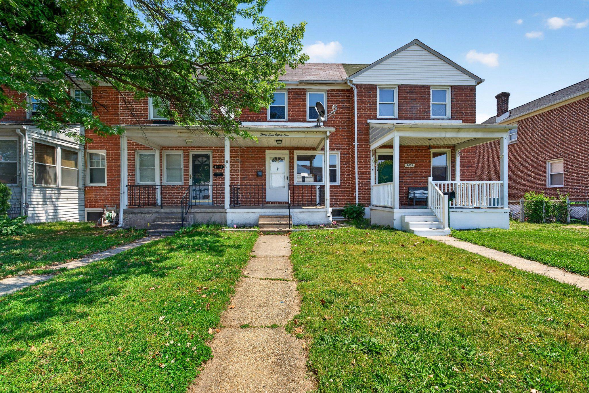 HOT NEW LISTING! Beautifully updated 2-bedroom, 1.5-bath home featuring upgraded countertops, included appliances, and exceptional value. Perfect for first-time buyers, downsizers, or investors seeking a move-in ready opportunity. Priced to sell, easy to show and ready for its next owner. Don't miss your chance to make this home yours—schedule your tour today!