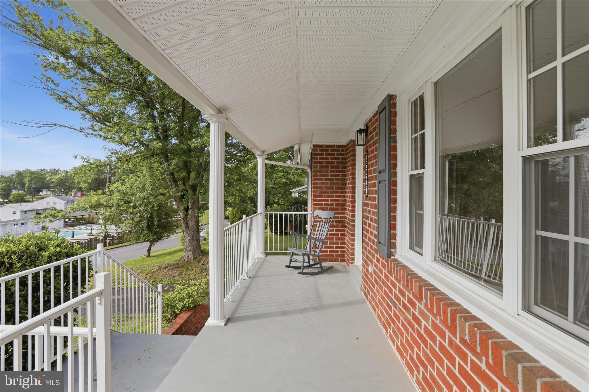 CRESAPTOWN - Residential