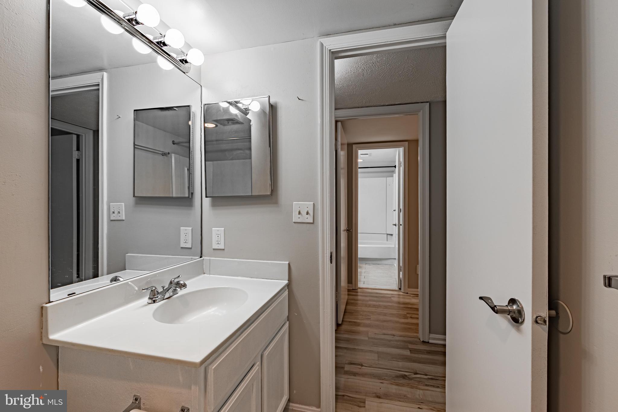 NORTH PORT CONDO - Residential