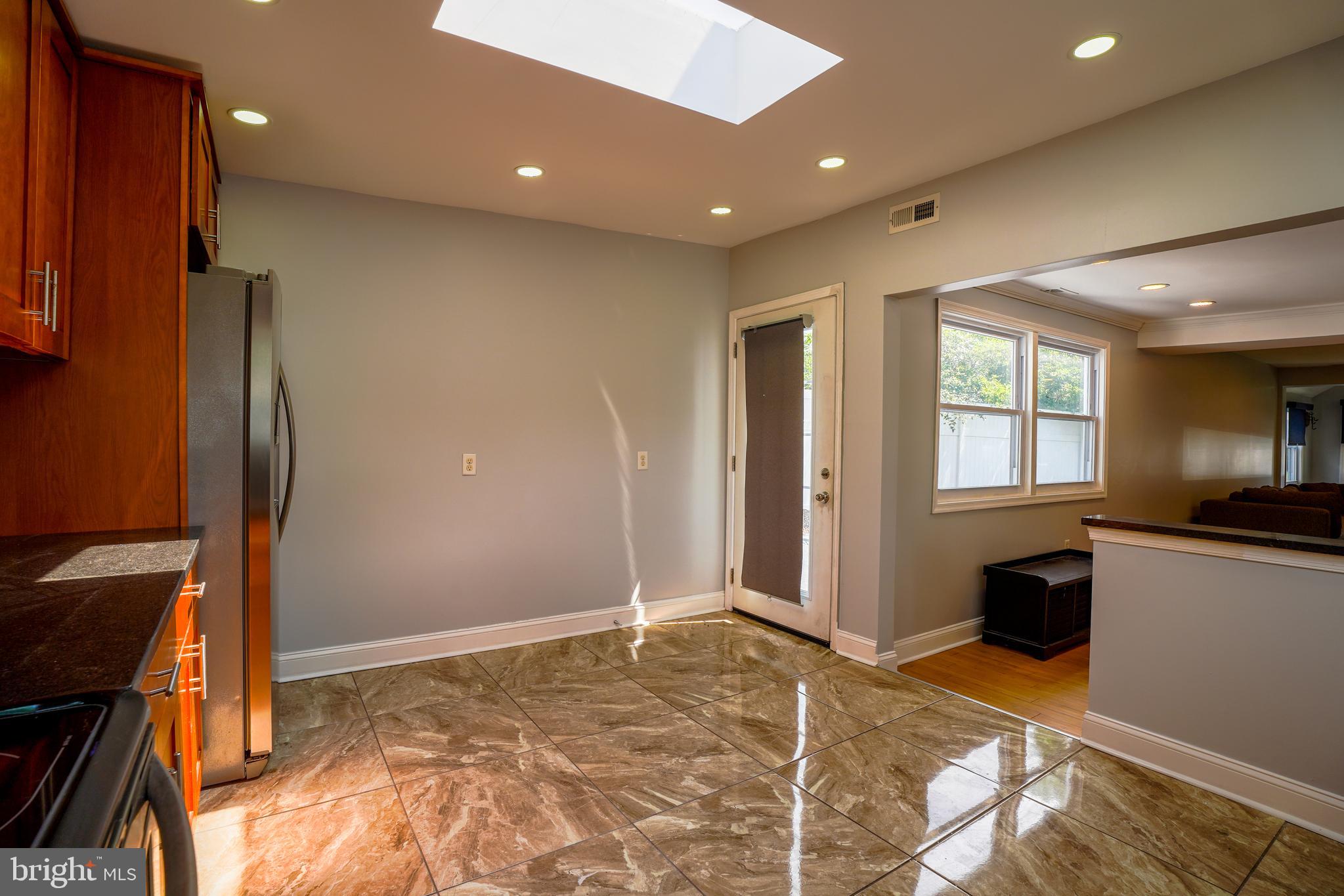 WILLOW GROVE - Residential