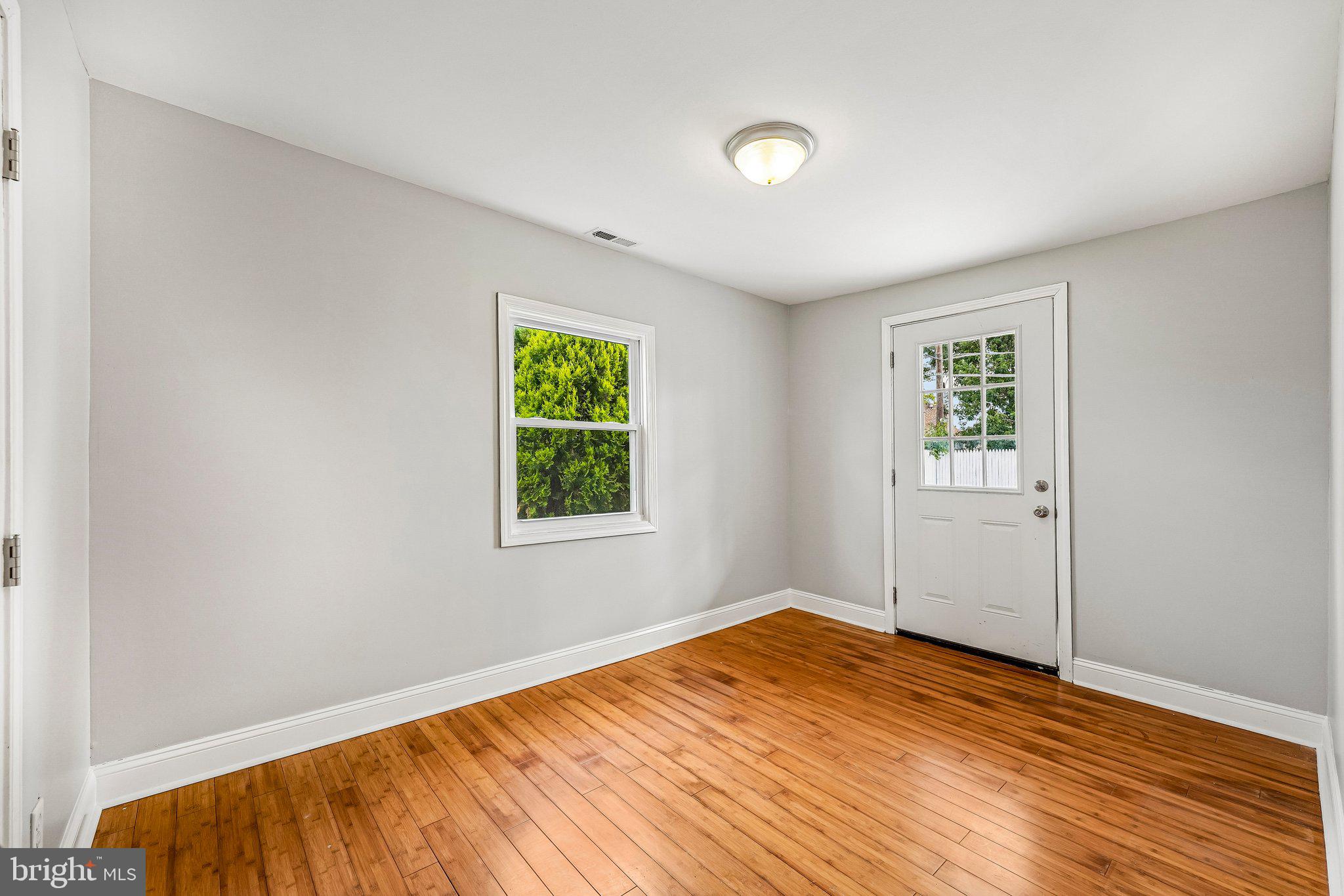 WILLOW GROVE - Residential