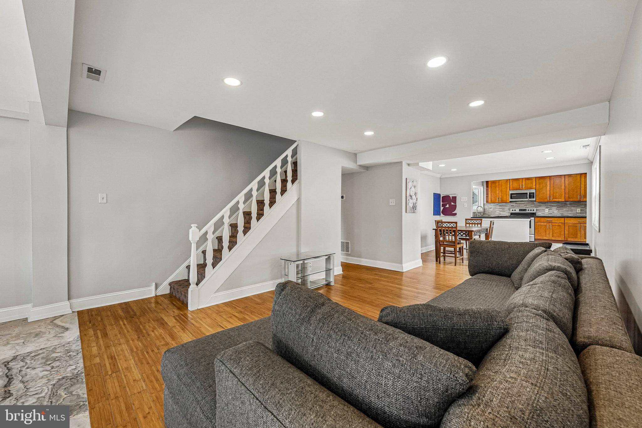 WILLOW GROVE - Residential