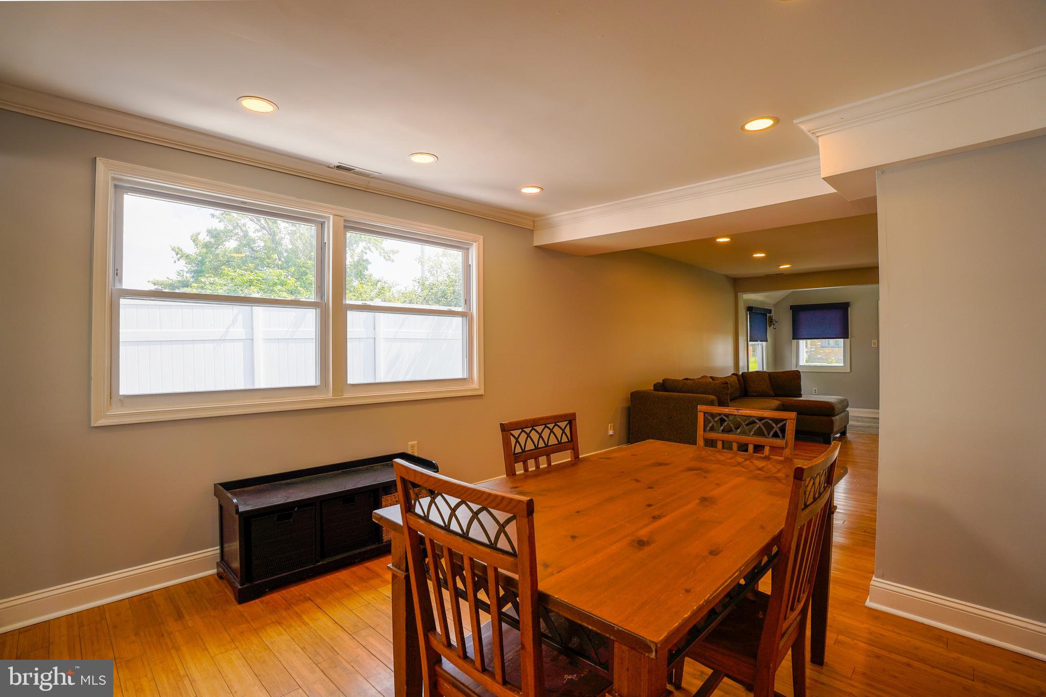 WILLOW GROVE - Residential