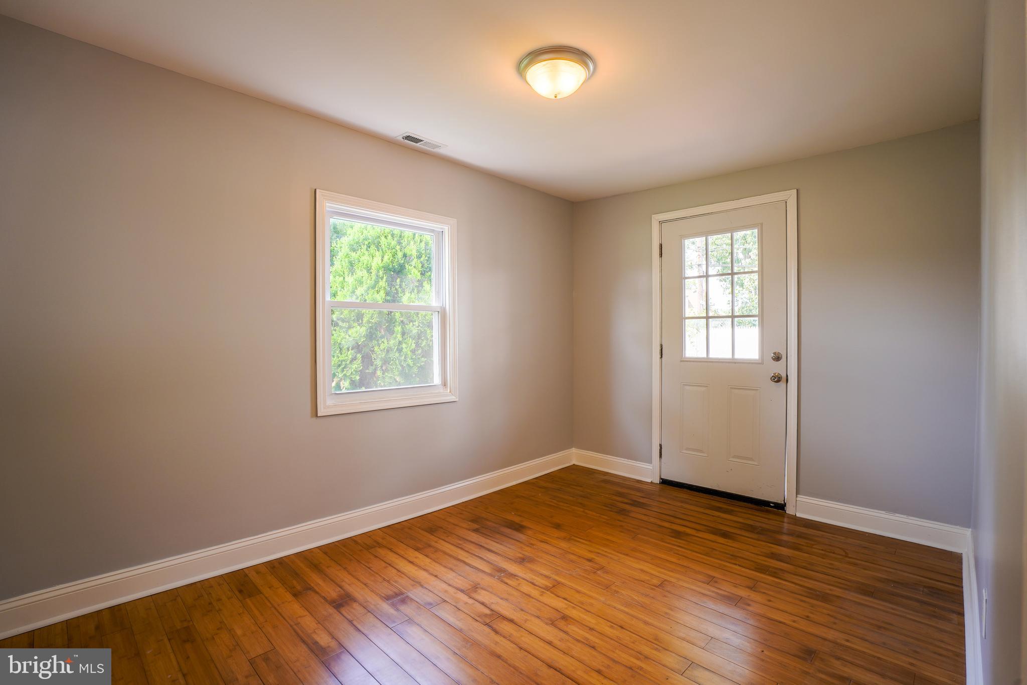 WILLOW GROVE - Residential