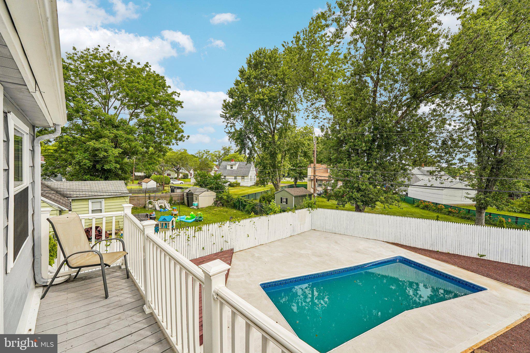 WILLOW GROVE - Residential