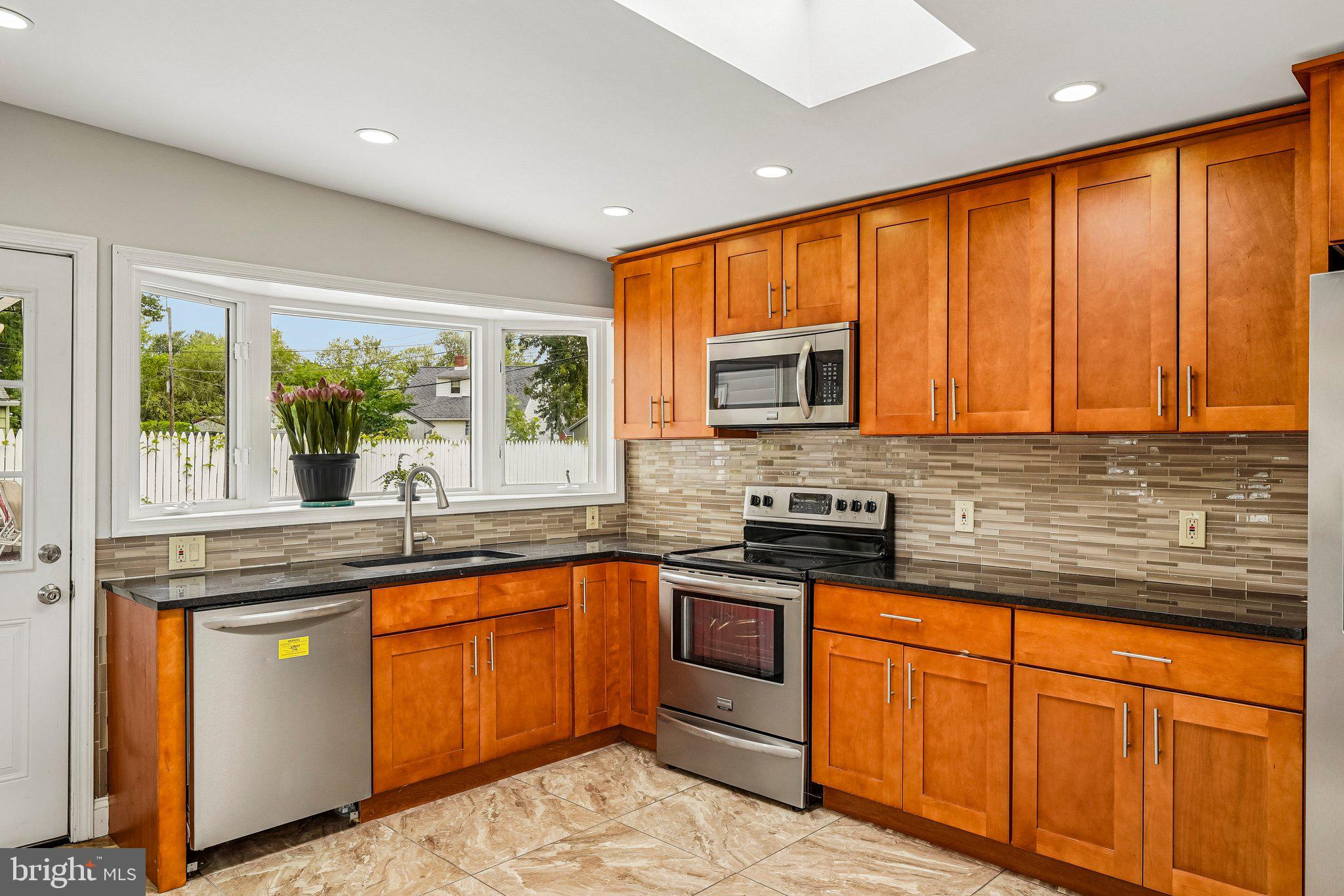WILLOW GROVE - Residential