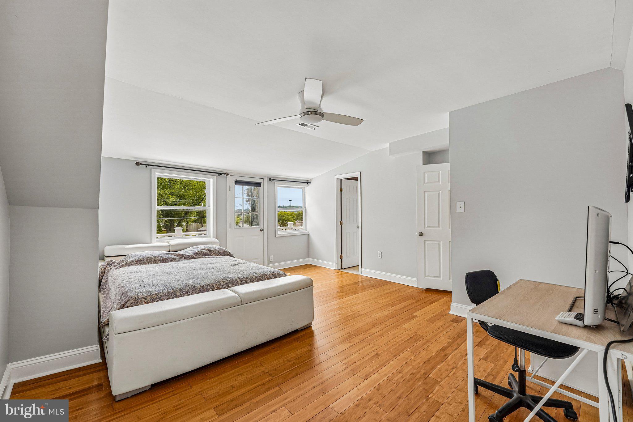 WILLOW GROVE - Residential