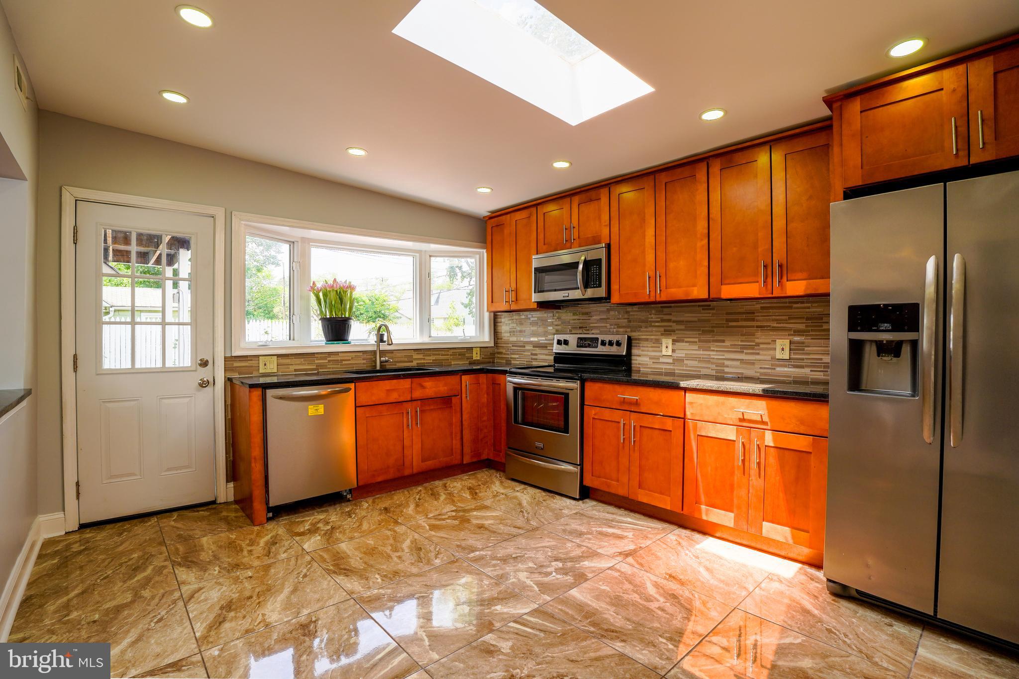 WILLOW GROVE - Residential