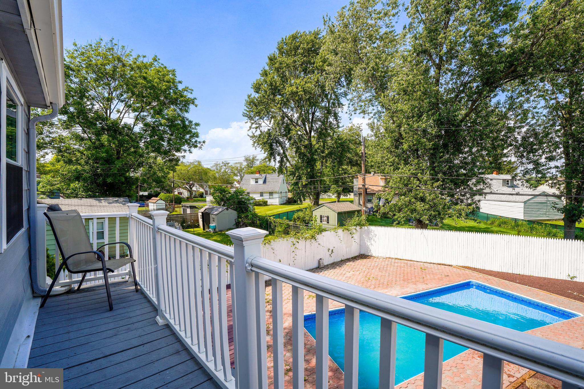 WILLOW GROVE - Residential