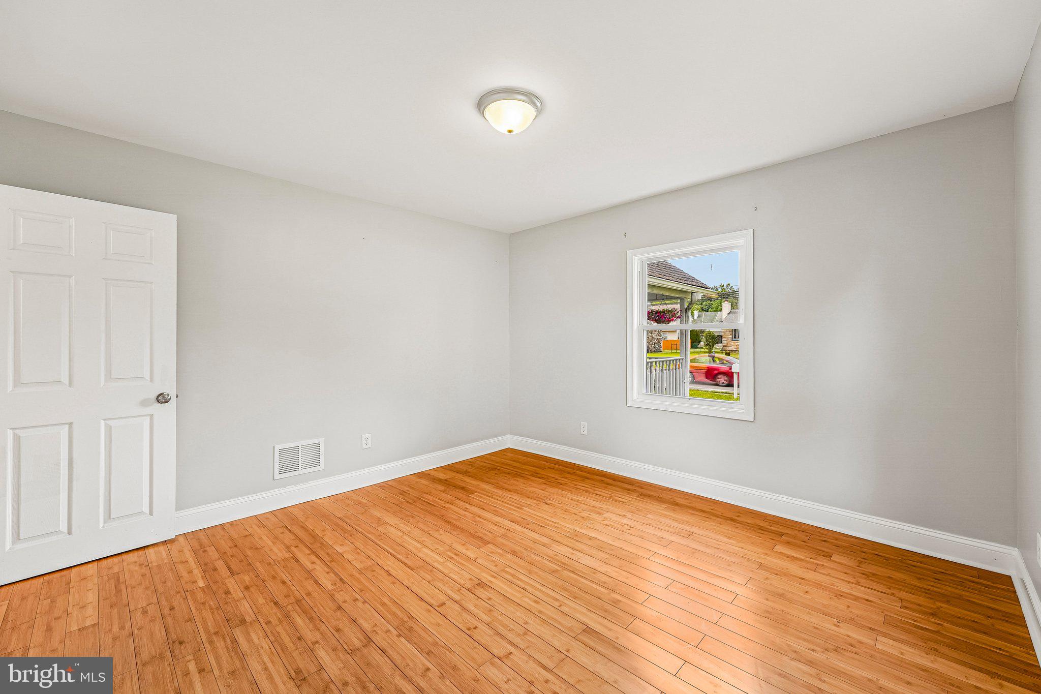 WILLOW GROVE - Residential