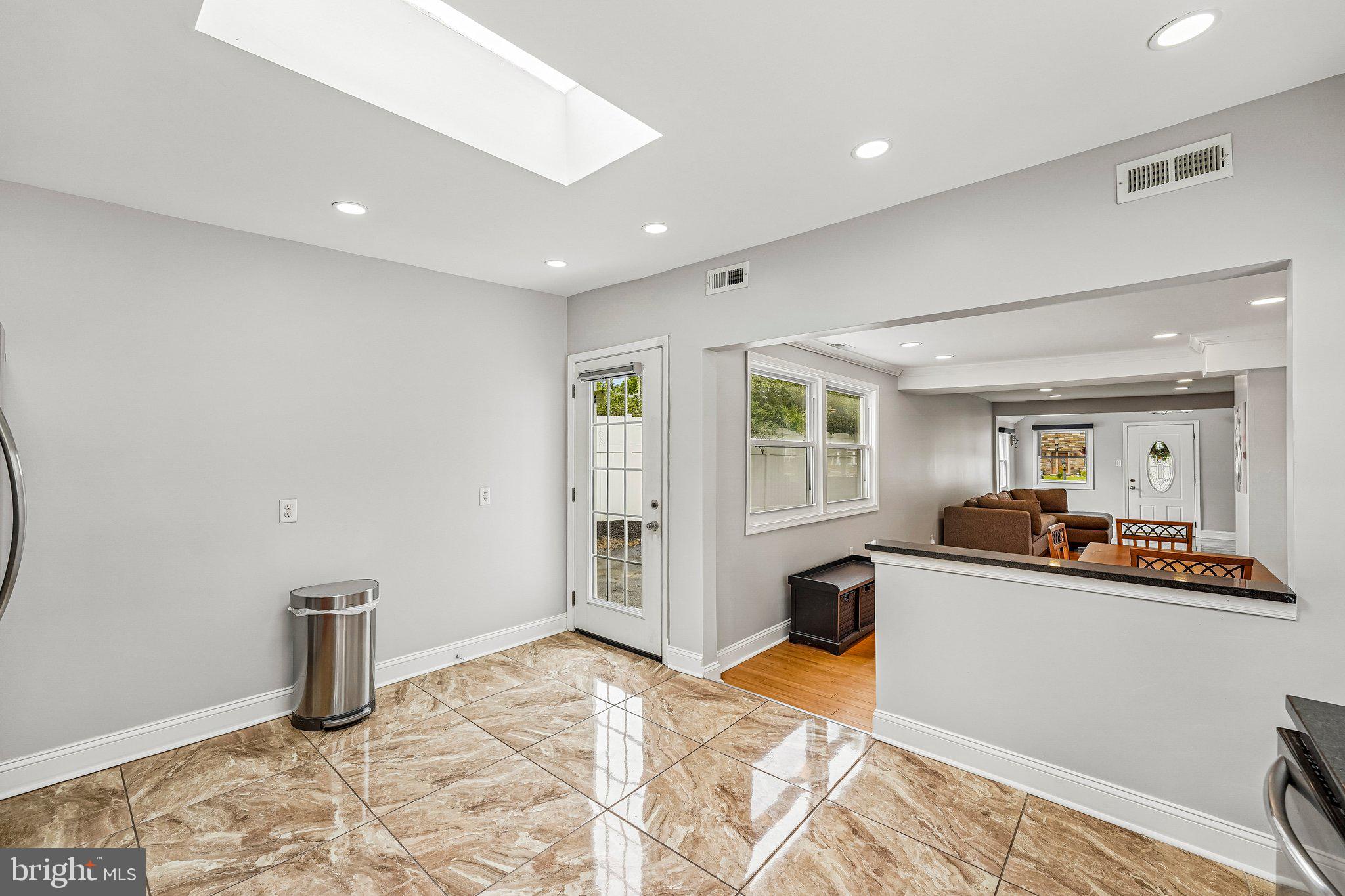 WILLOW GROVE - Residential