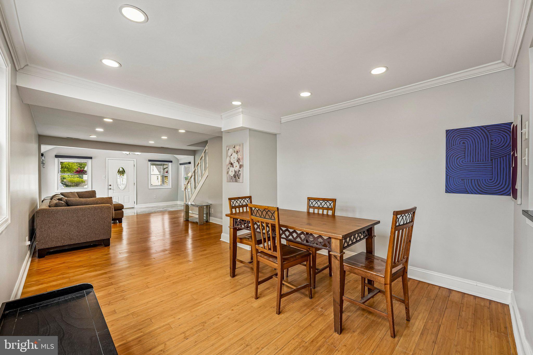 WILLOW GROVE - Residential