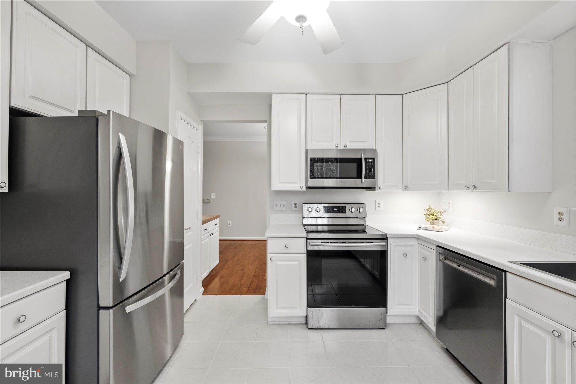 ASHBURN FARM - Residential