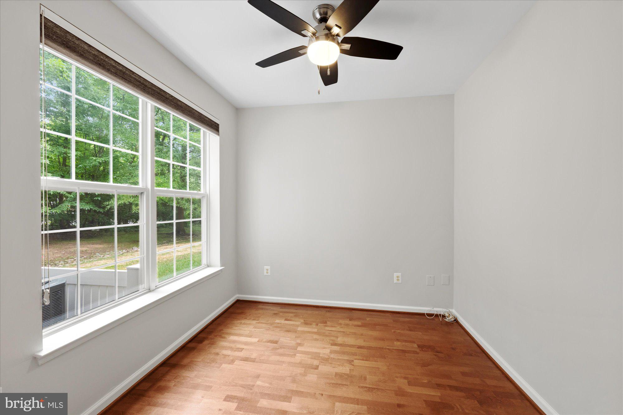 ASHBURN FARM - Residential