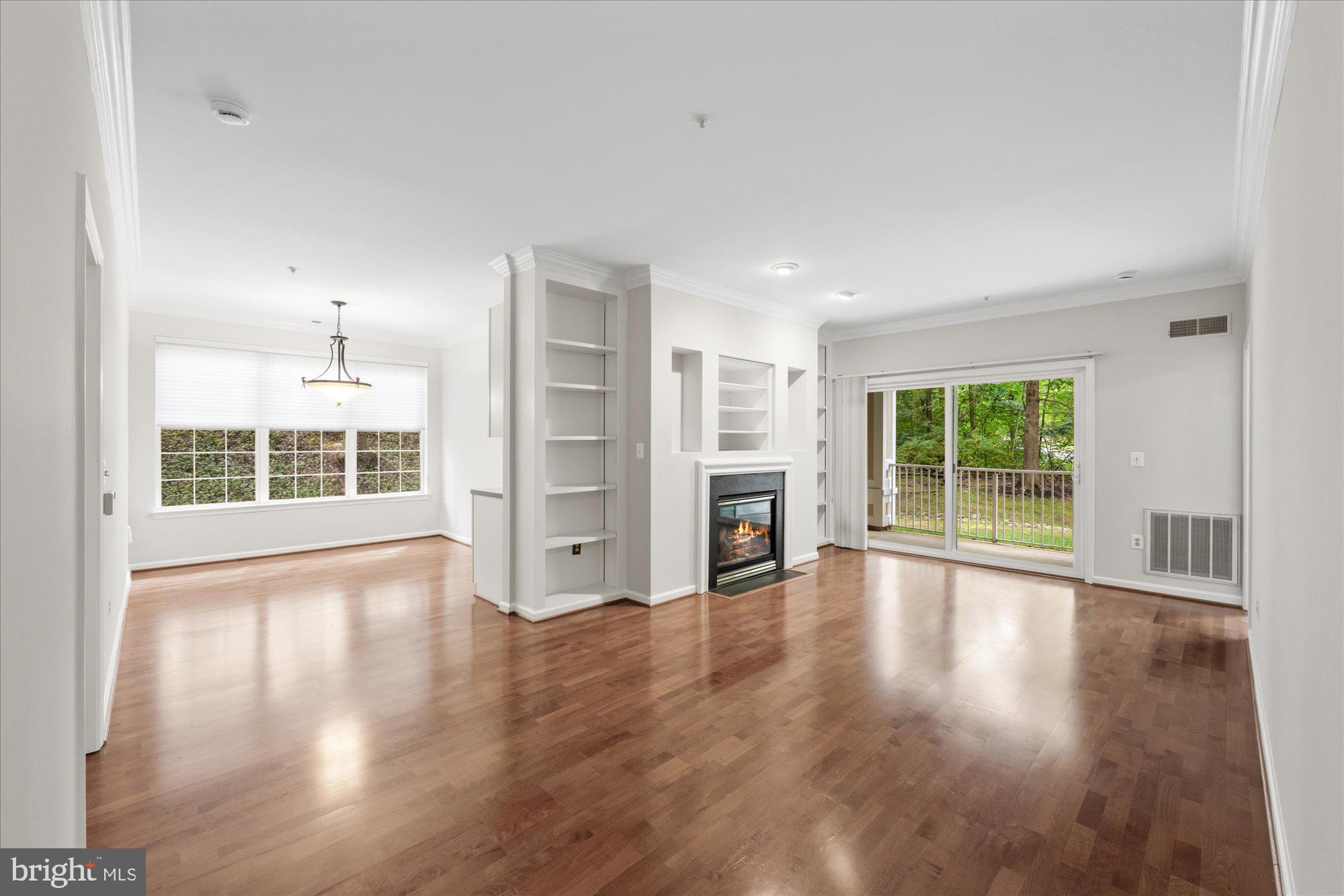 ASHBURN FARM - Residential