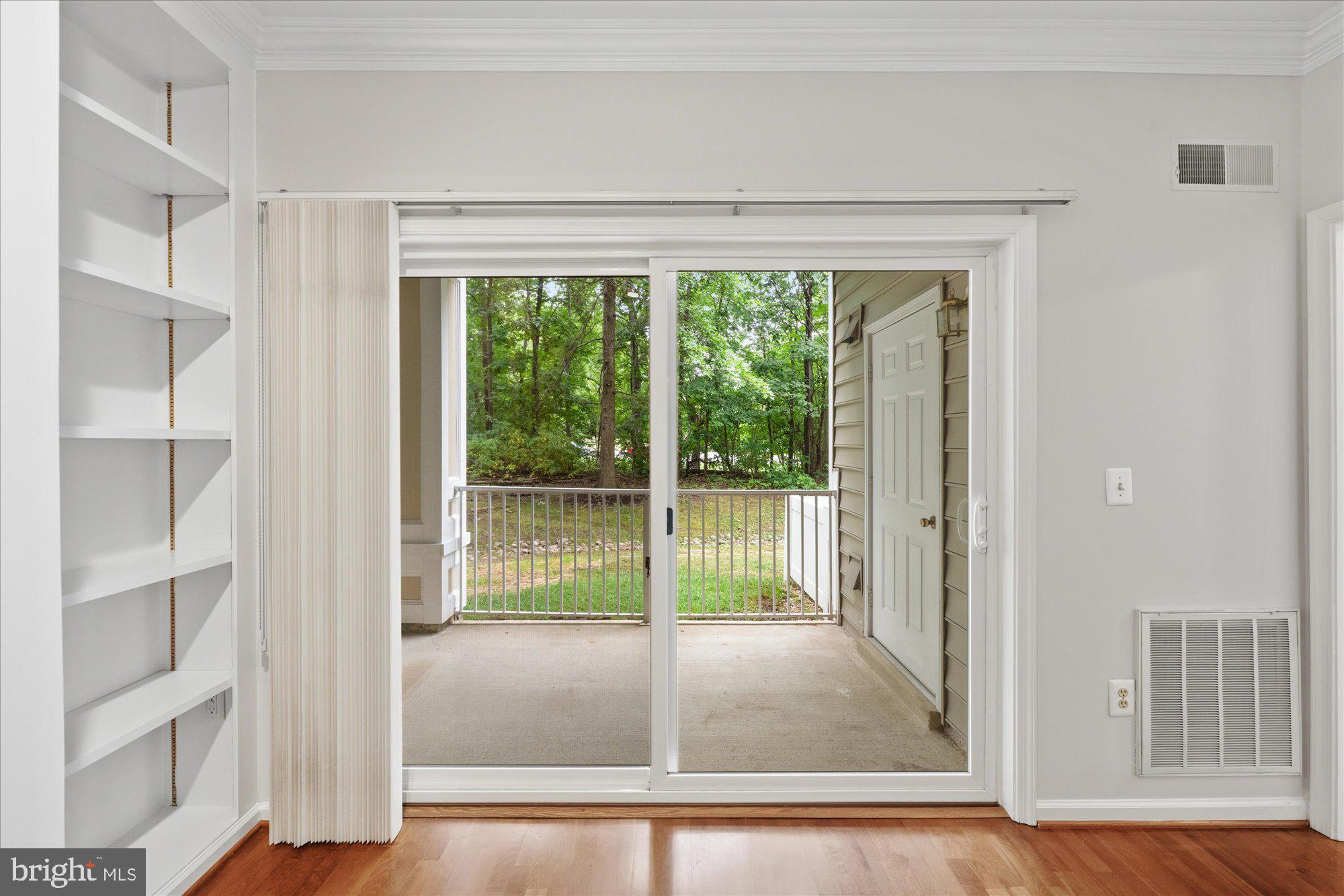 ASHBURN FARM - Residential
