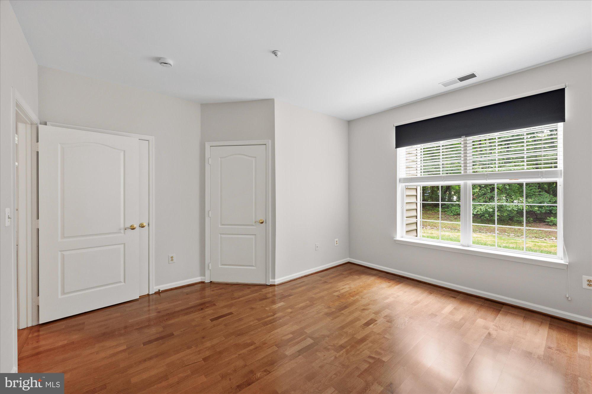 ASHBURN FARM - Residential