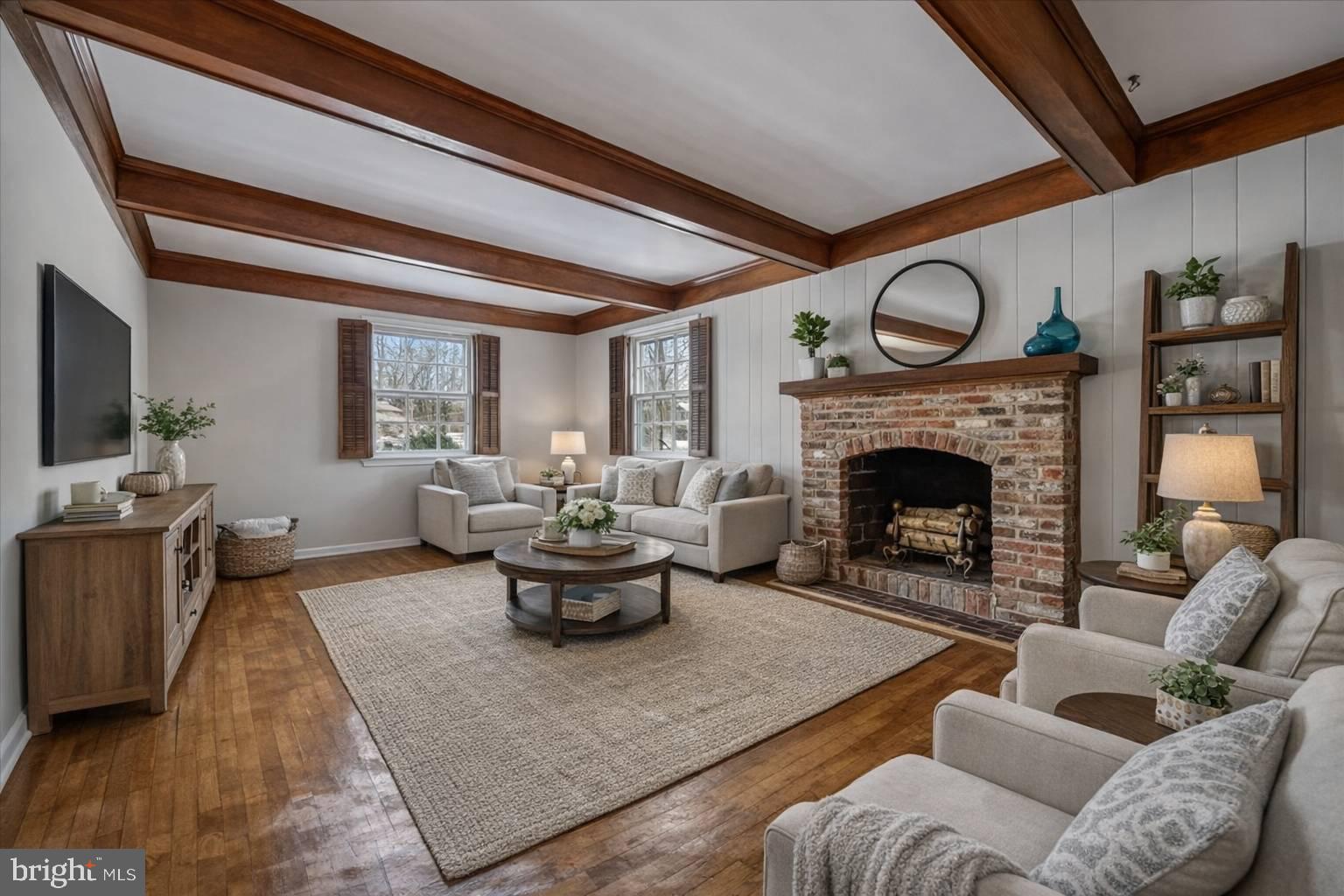 ANCIENT OAK - Residential