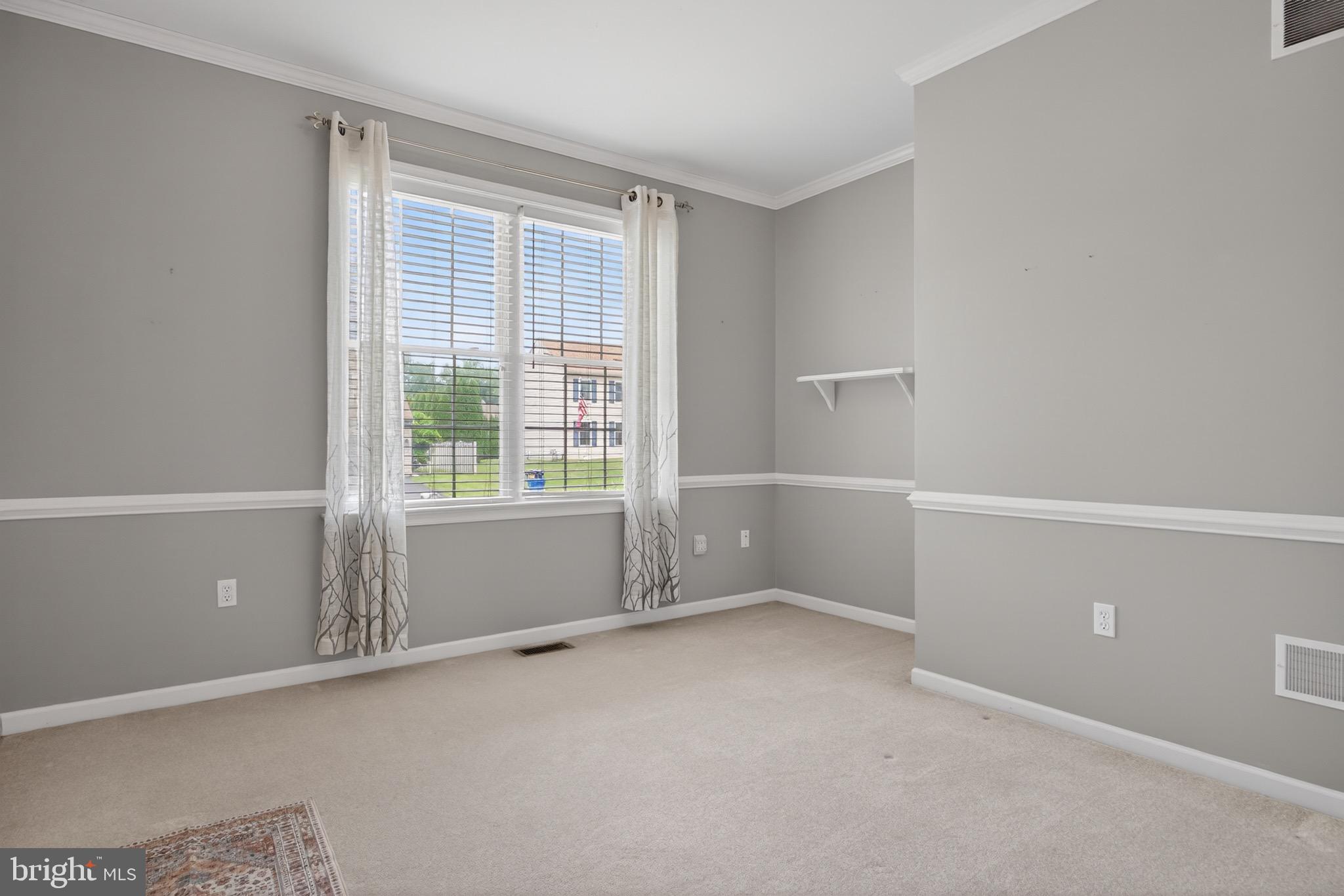 SHERMAN OAKS - Residential