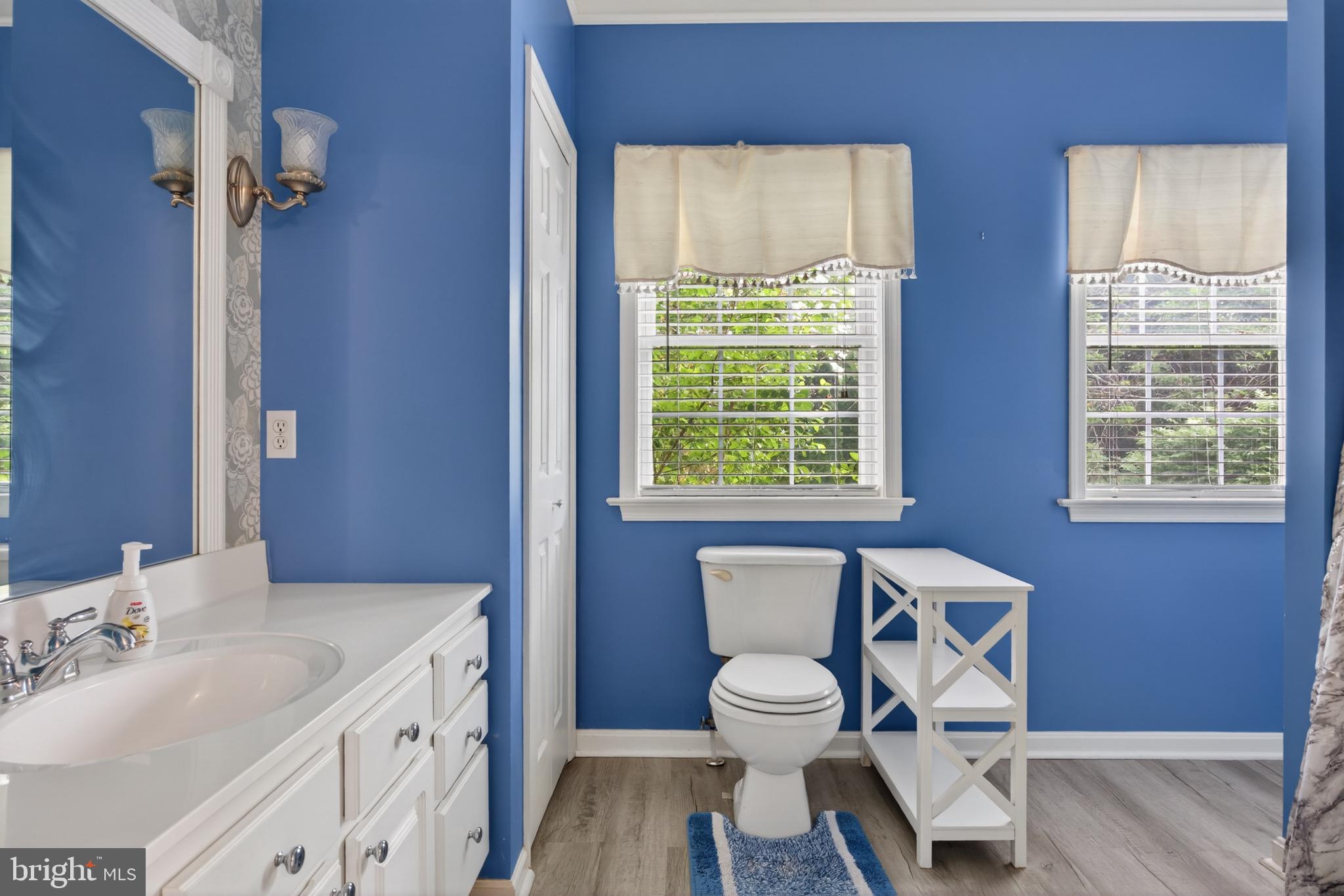 SHERMAN OAKS - Residential