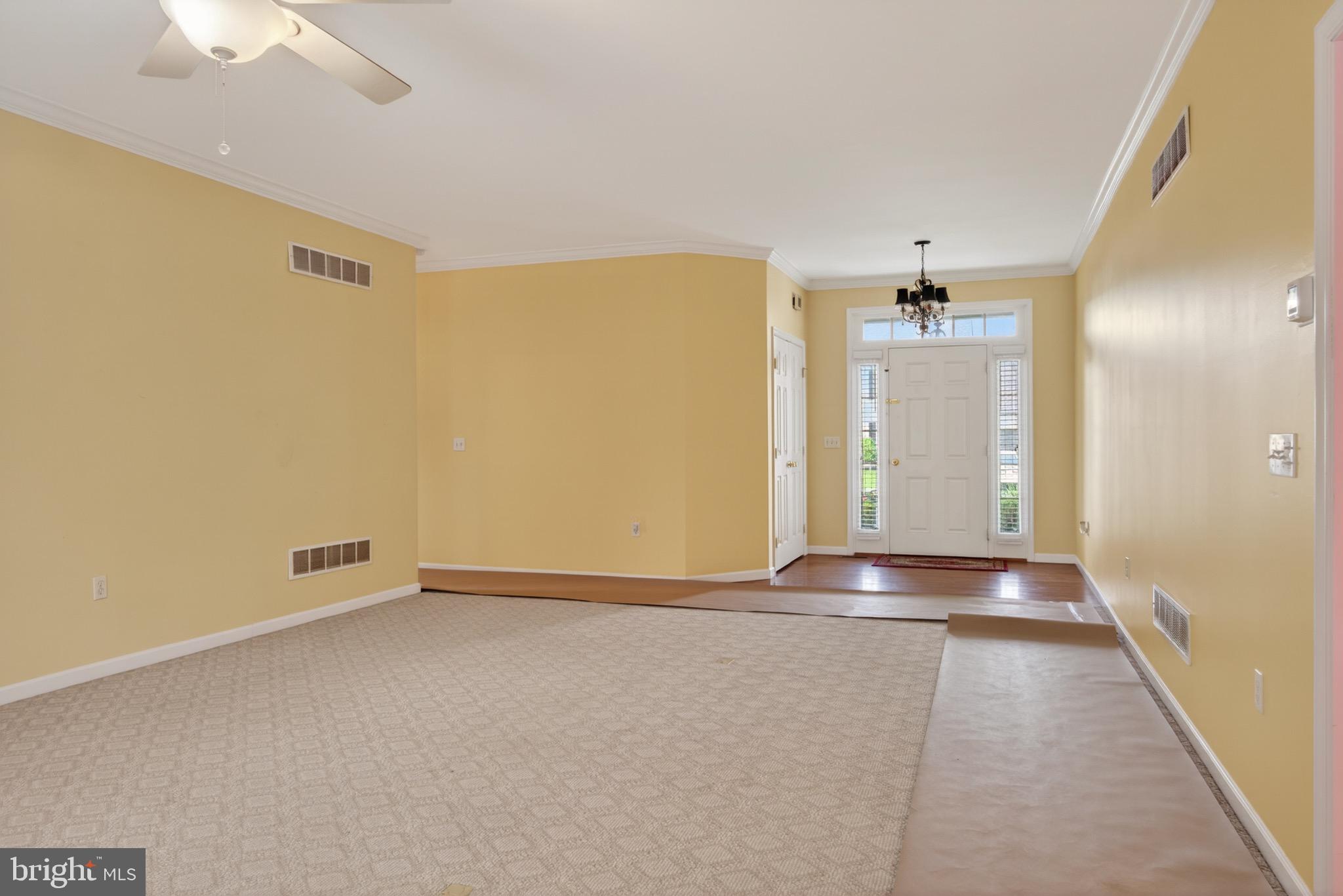 SHERMAN OAKS - Residential