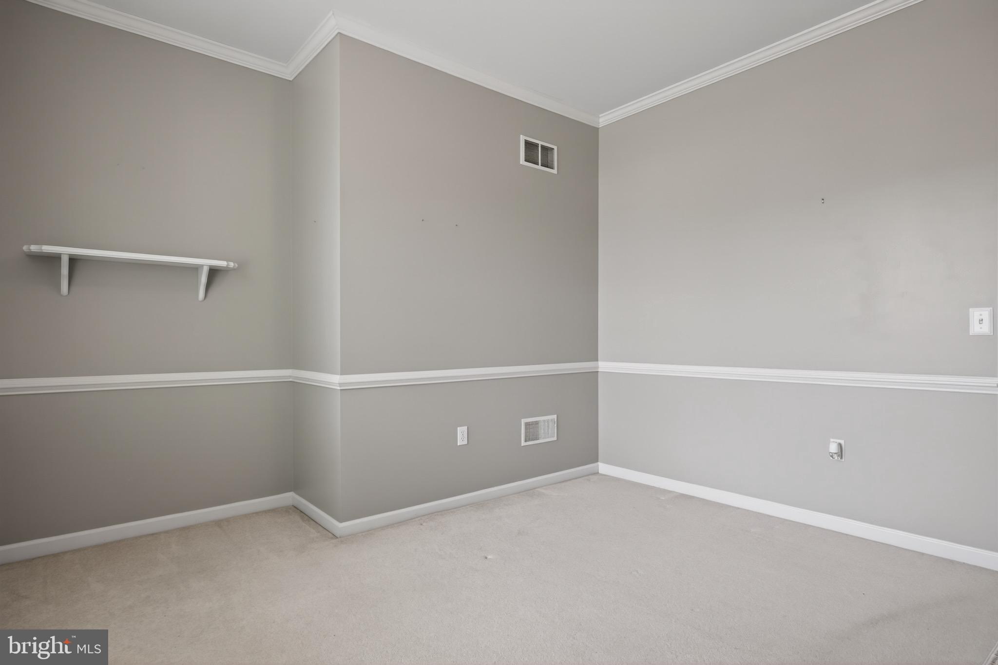 SHERMAN OAKS - Residential