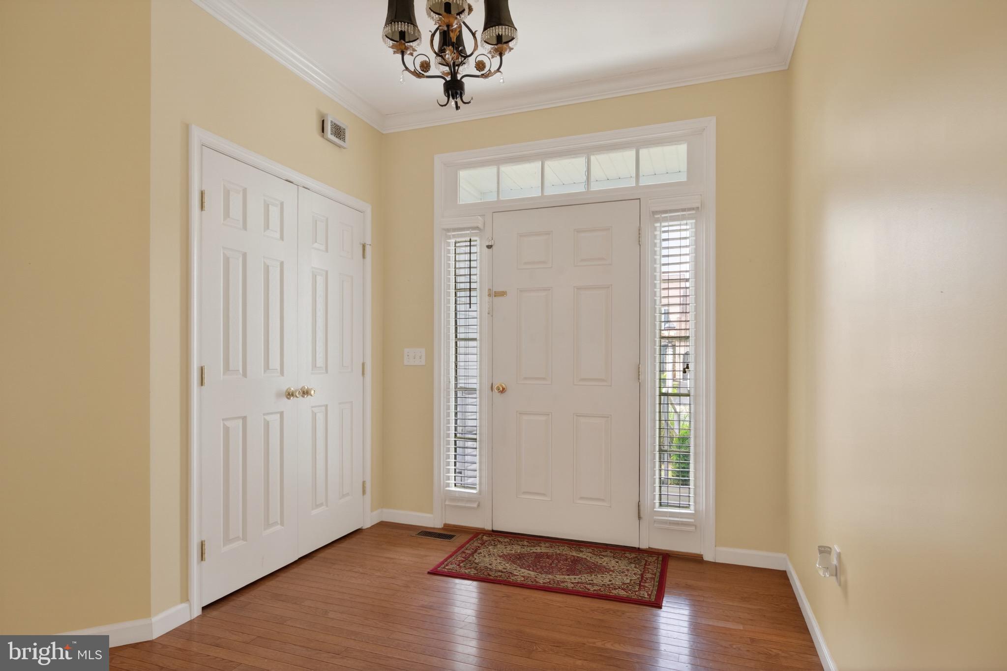 SHERMAN OAKS - Residential