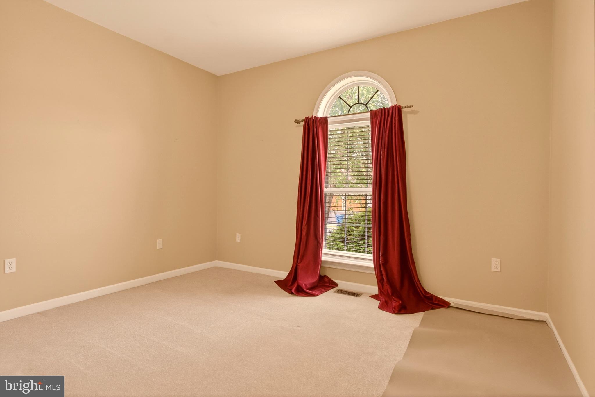 SHERMAN OAKS - Residential