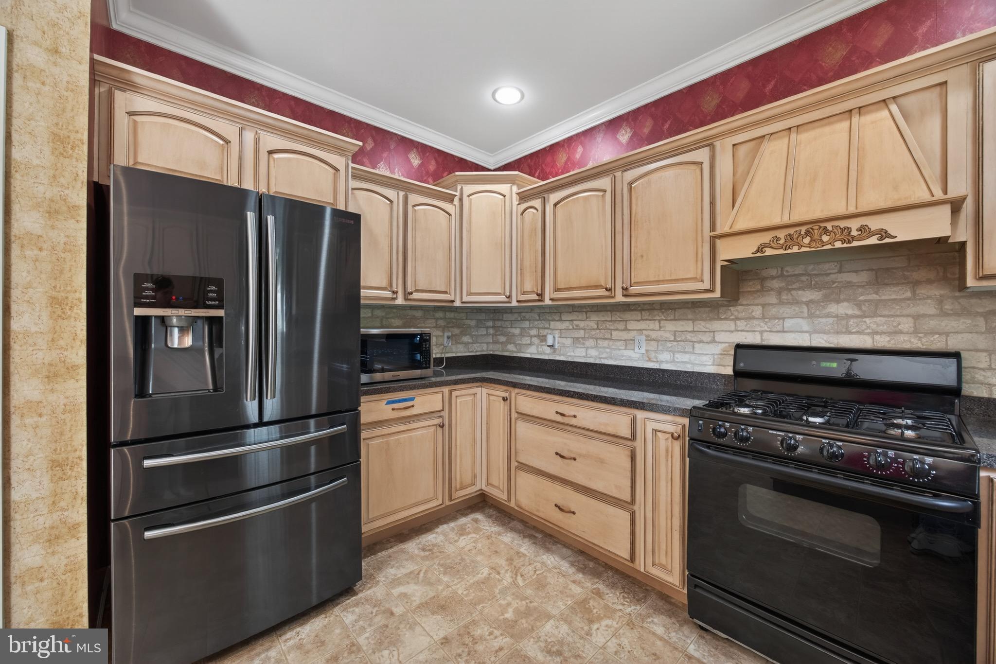 SHERMAN OAKS - Residential