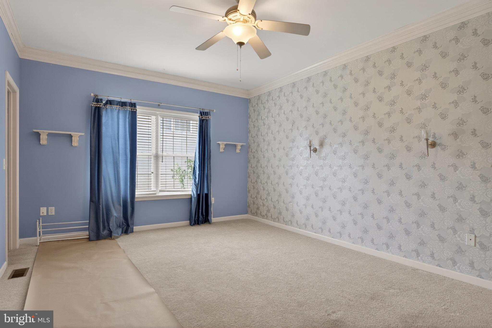 SHERMAN OAKS - Residential