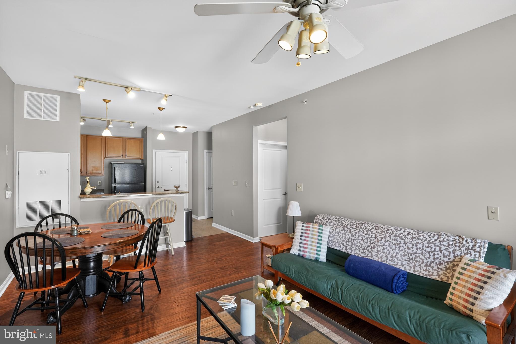 HALSTEAD AT THE METRO - Residential