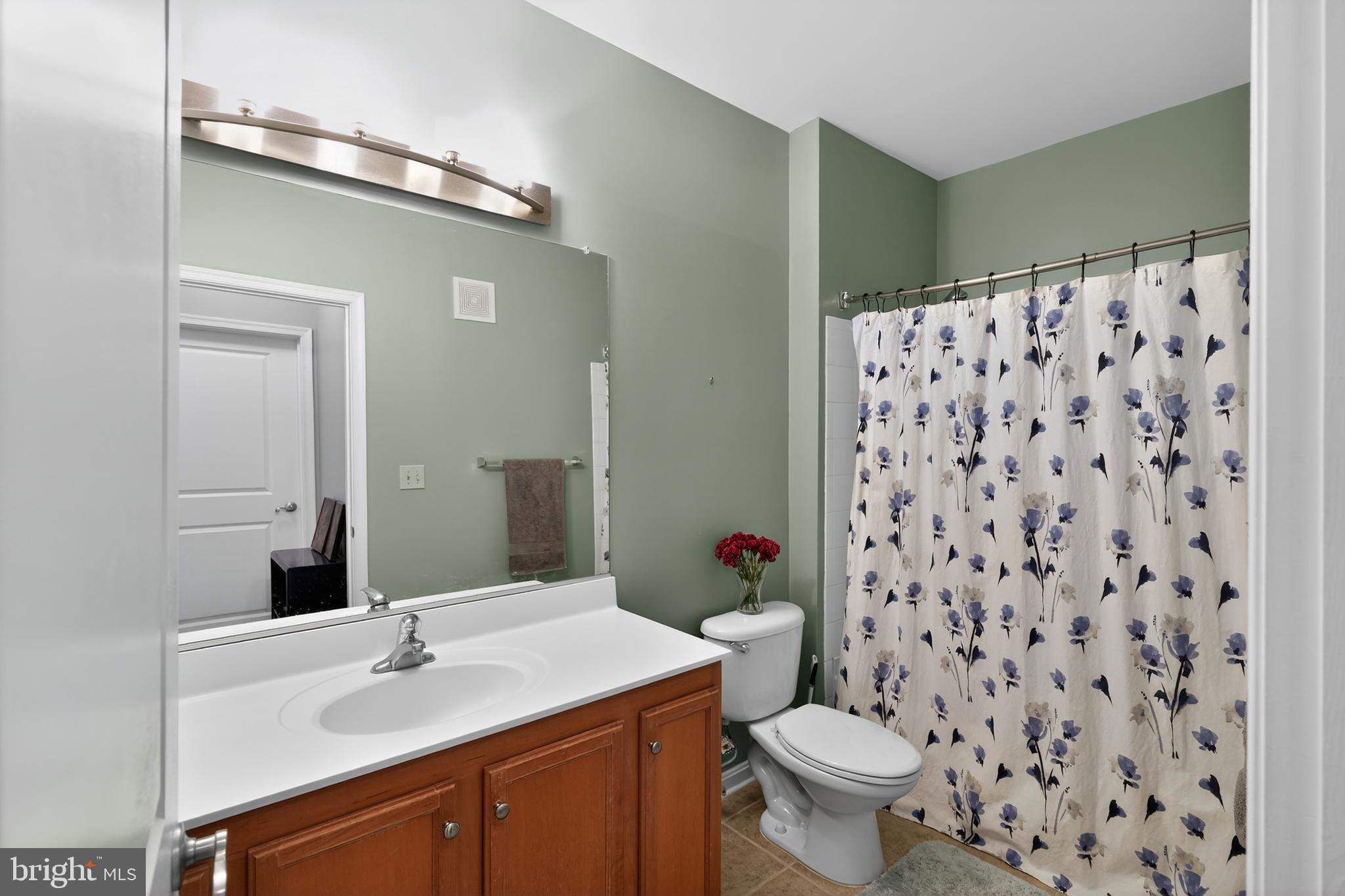 HALSTEAD AT THE METRO - Residential