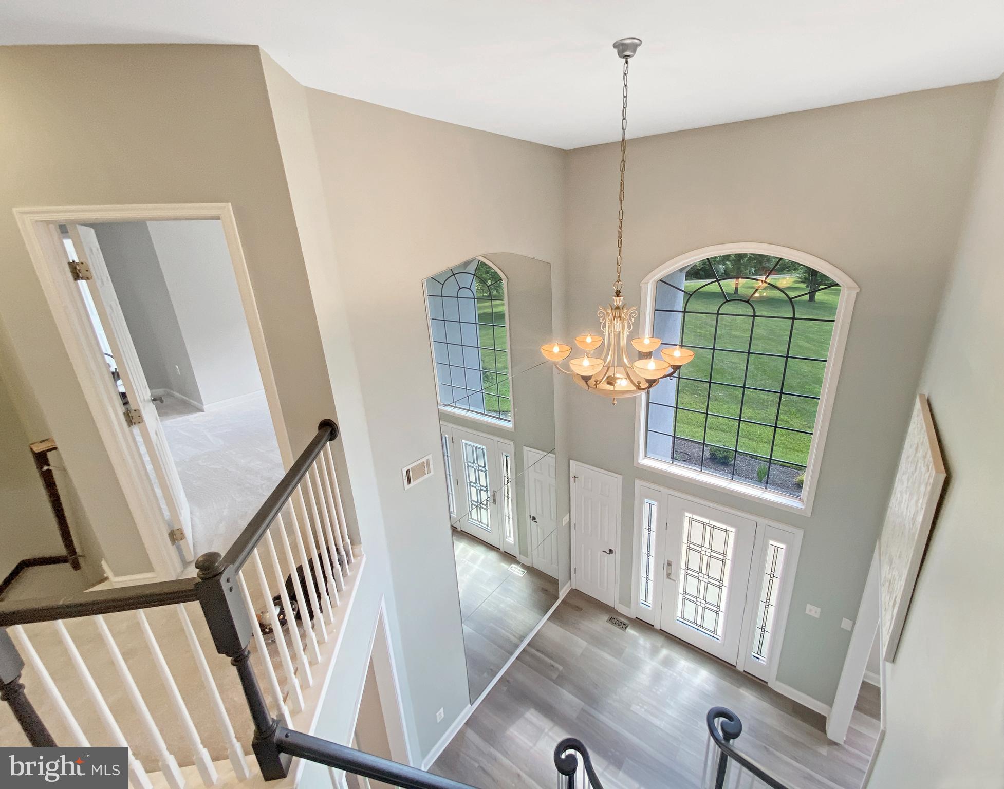 SHELTER KNOLLS - Residential