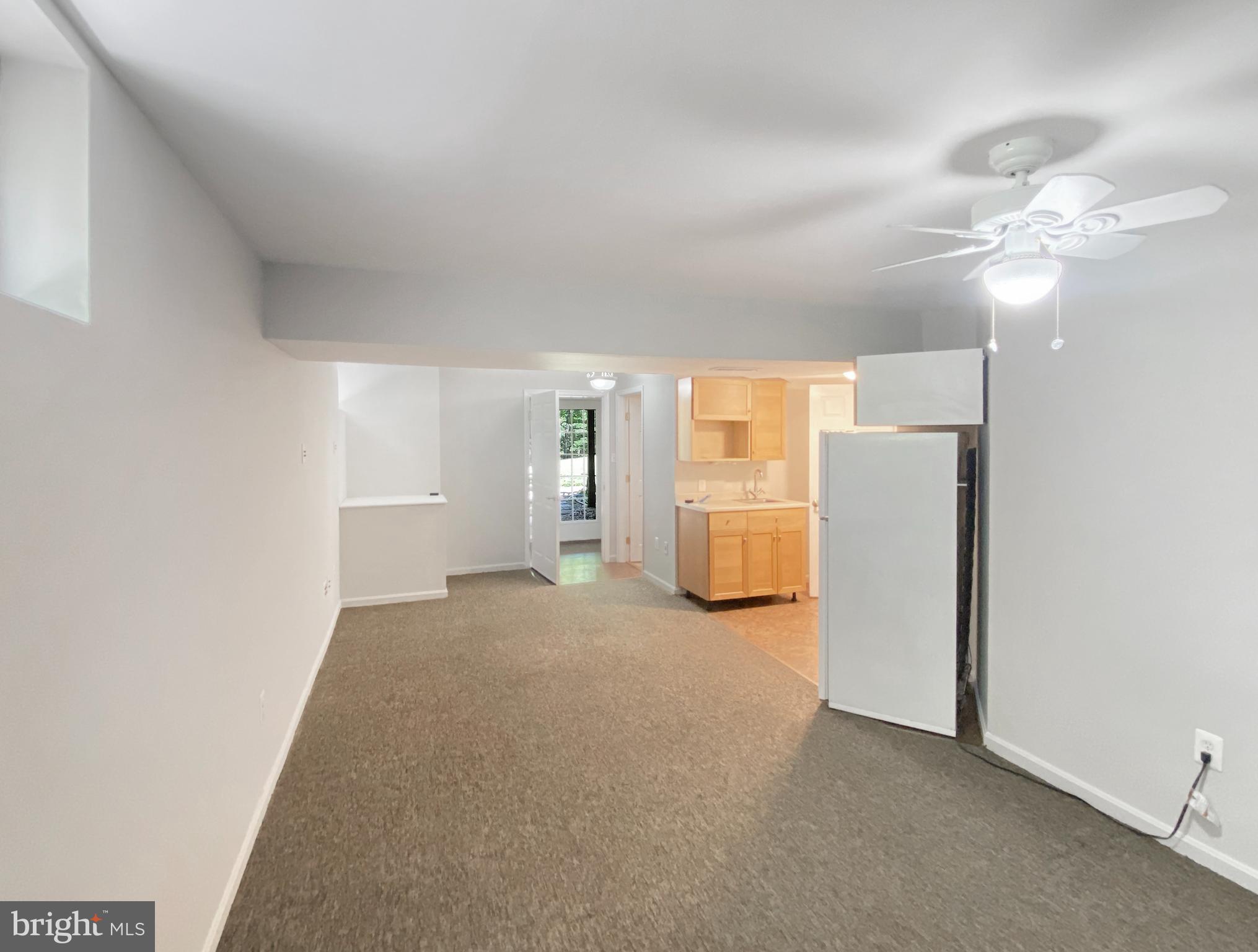 SHELTER KNOLLS - Residential