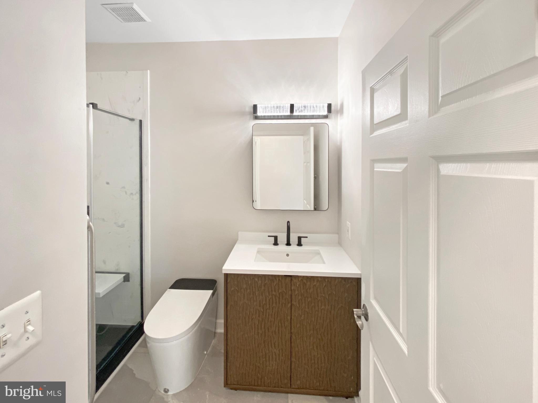 SHELTER KNOLLS - Residential