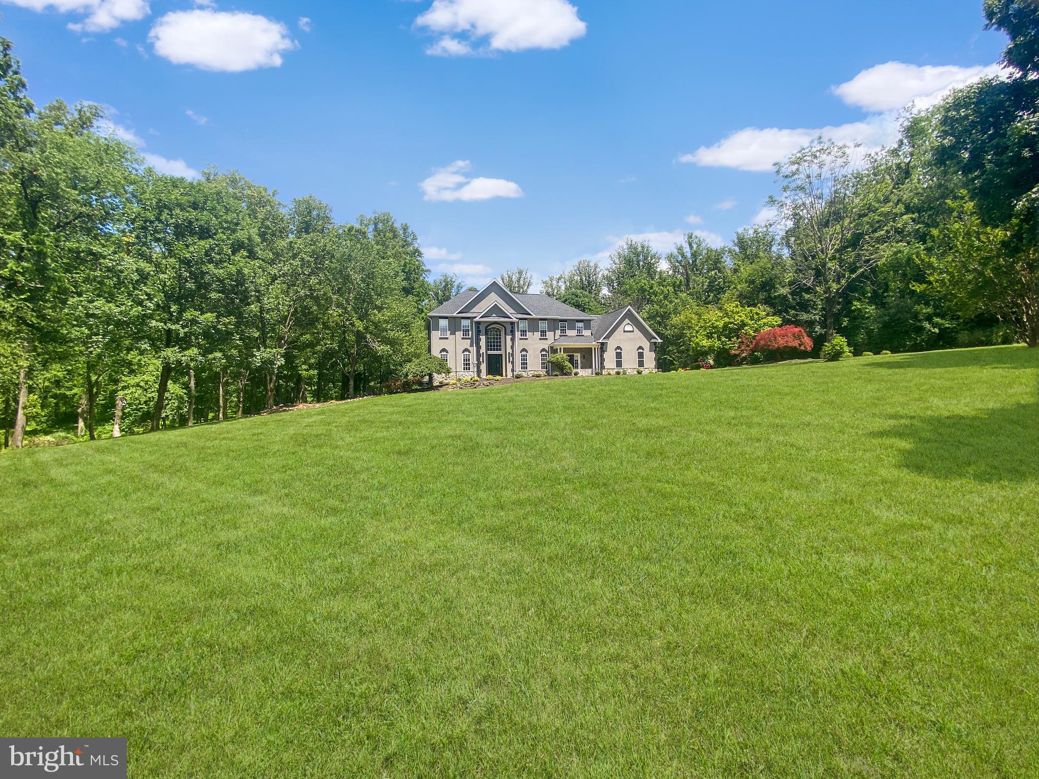 SHELTER KNOLLS - Residential