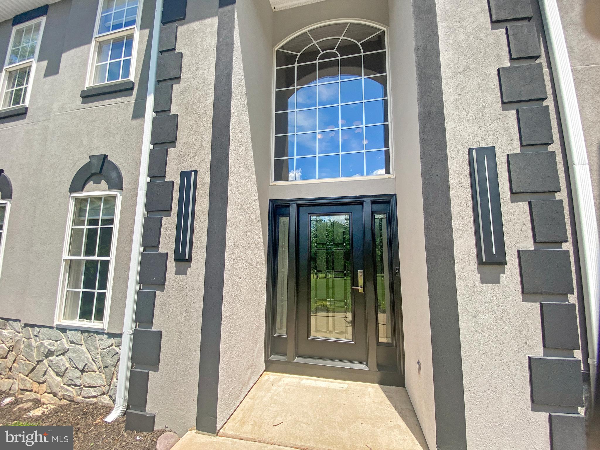 SHELTER KNOLLS - Residential
