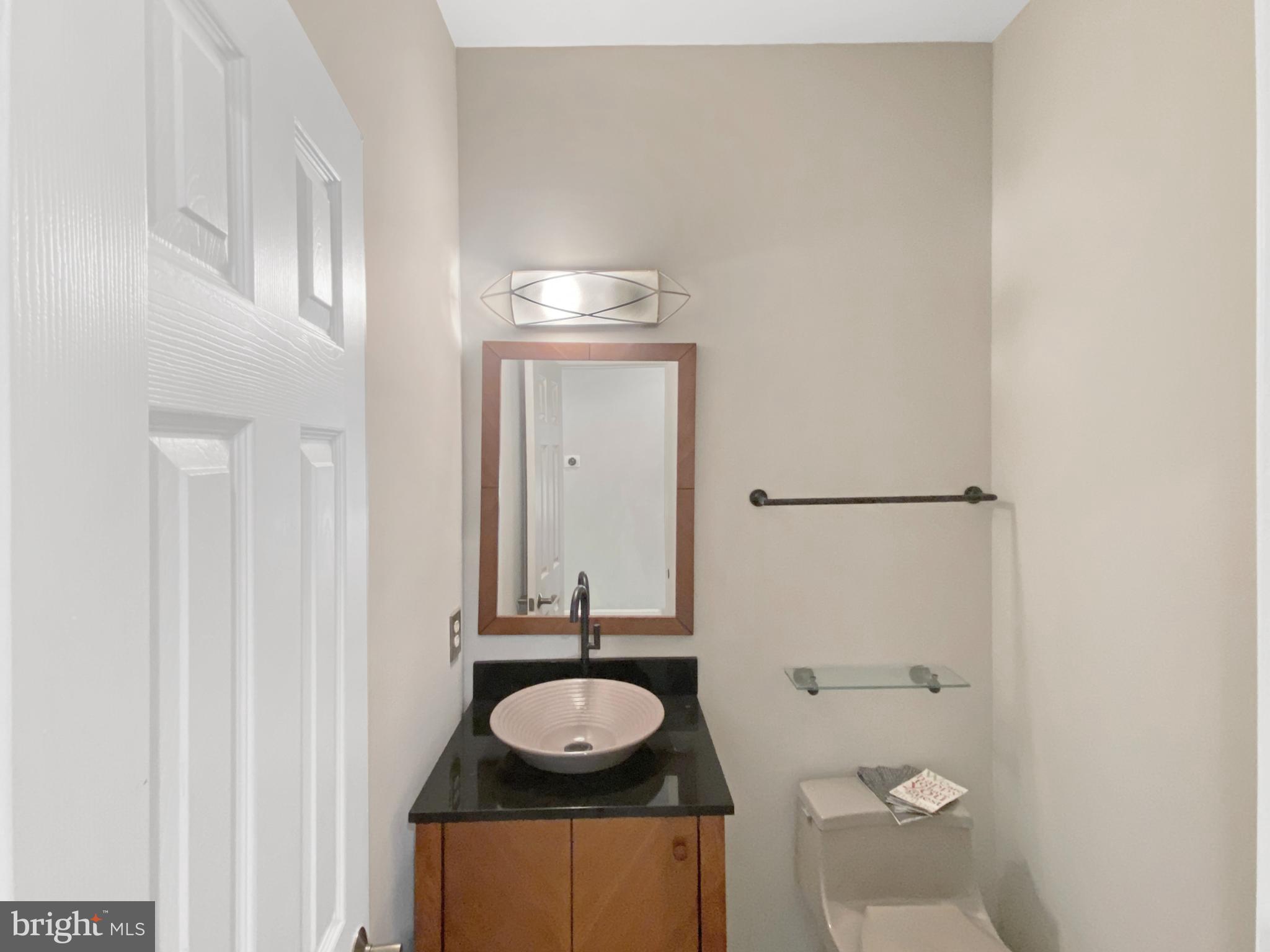 SHELTER KNOLLS - Residential