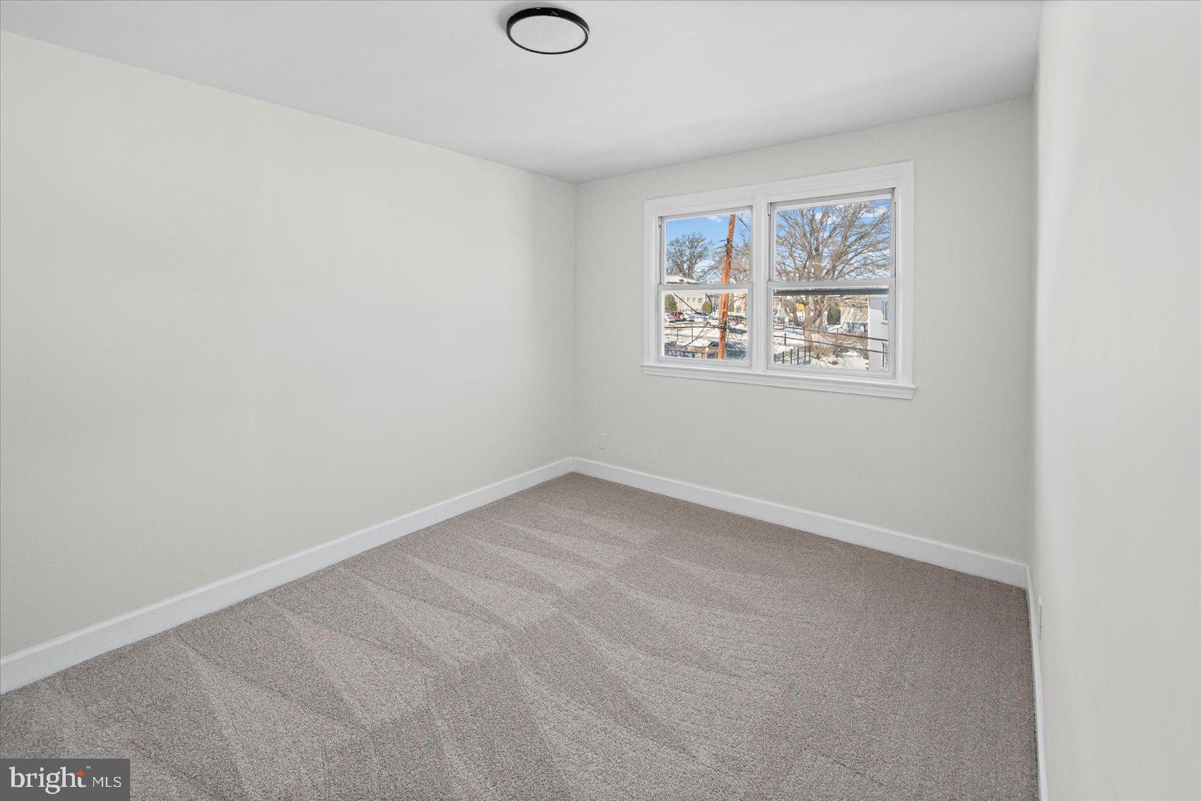 LOCH RAVEN - Residential