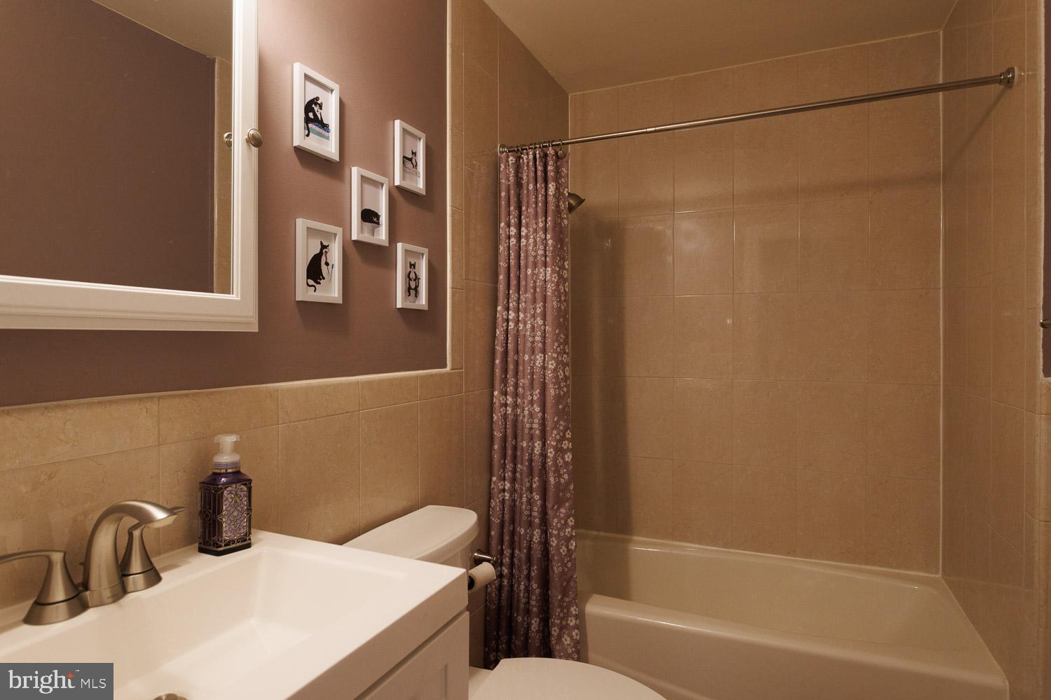 WASHINGTON SQ WEST - Residential