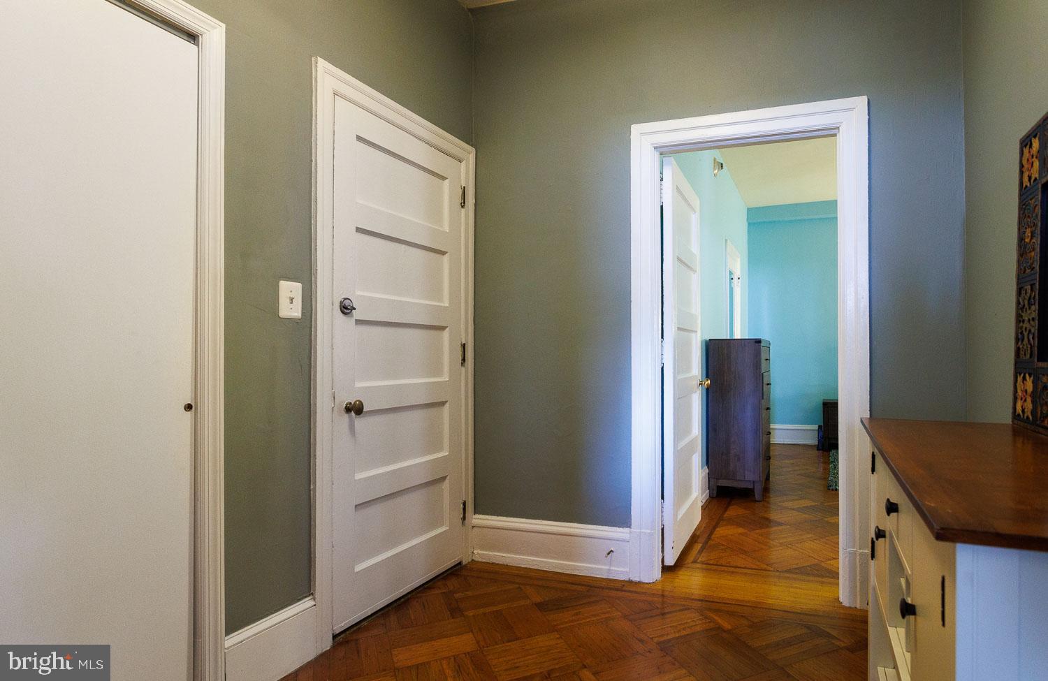 WASHINGTON SQ WEST - Residential