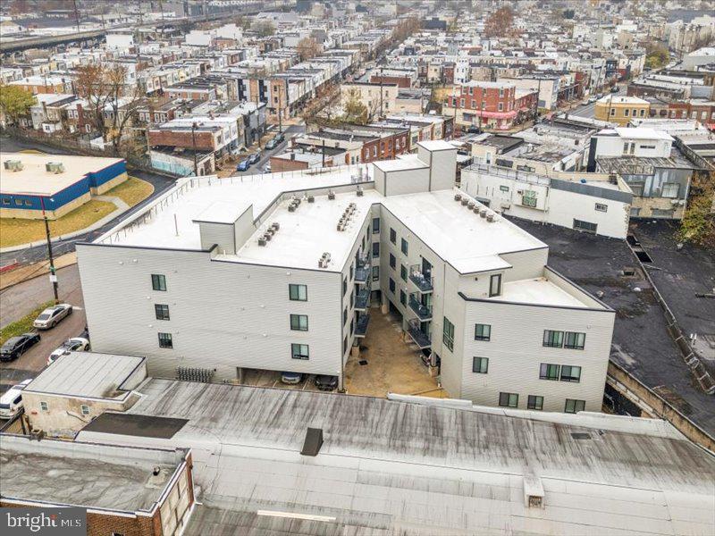 POINT BREEZE - Commercial Sale