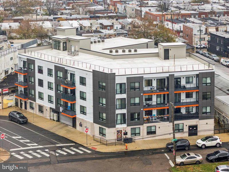 POINT BREEZE - Commercial Sale