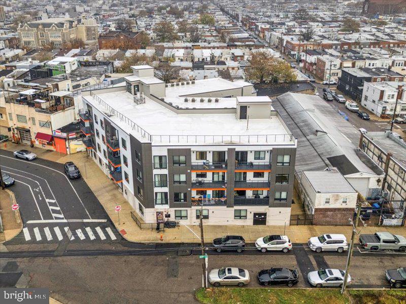 POINT BREEZE - Commercial Sale