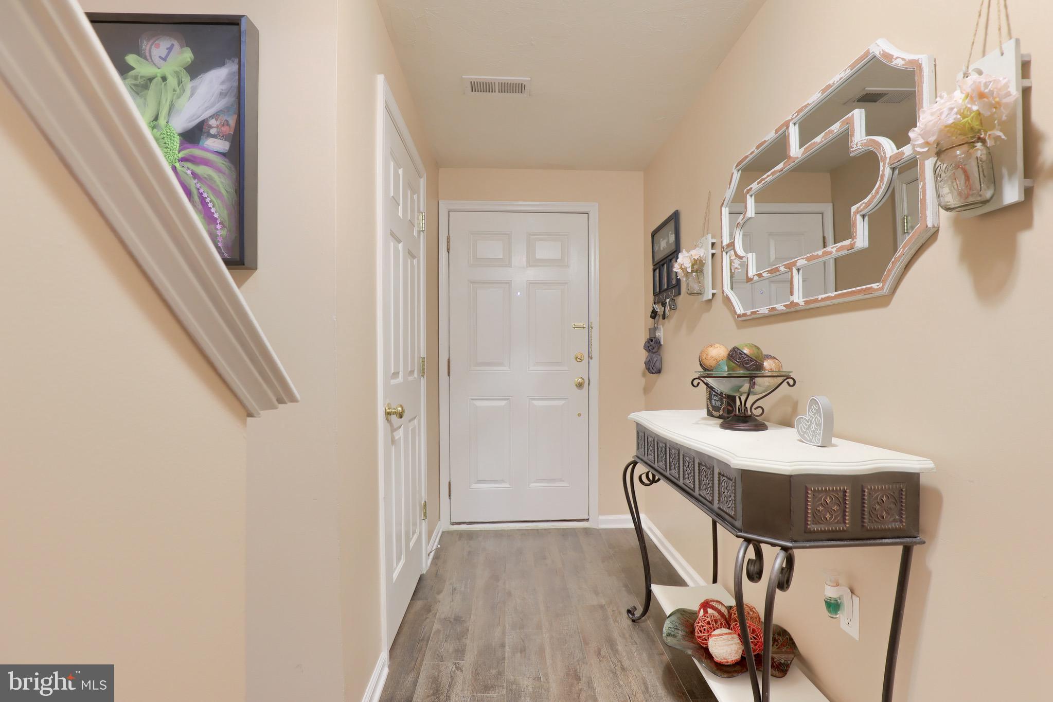 MANOR OAKS - Residential