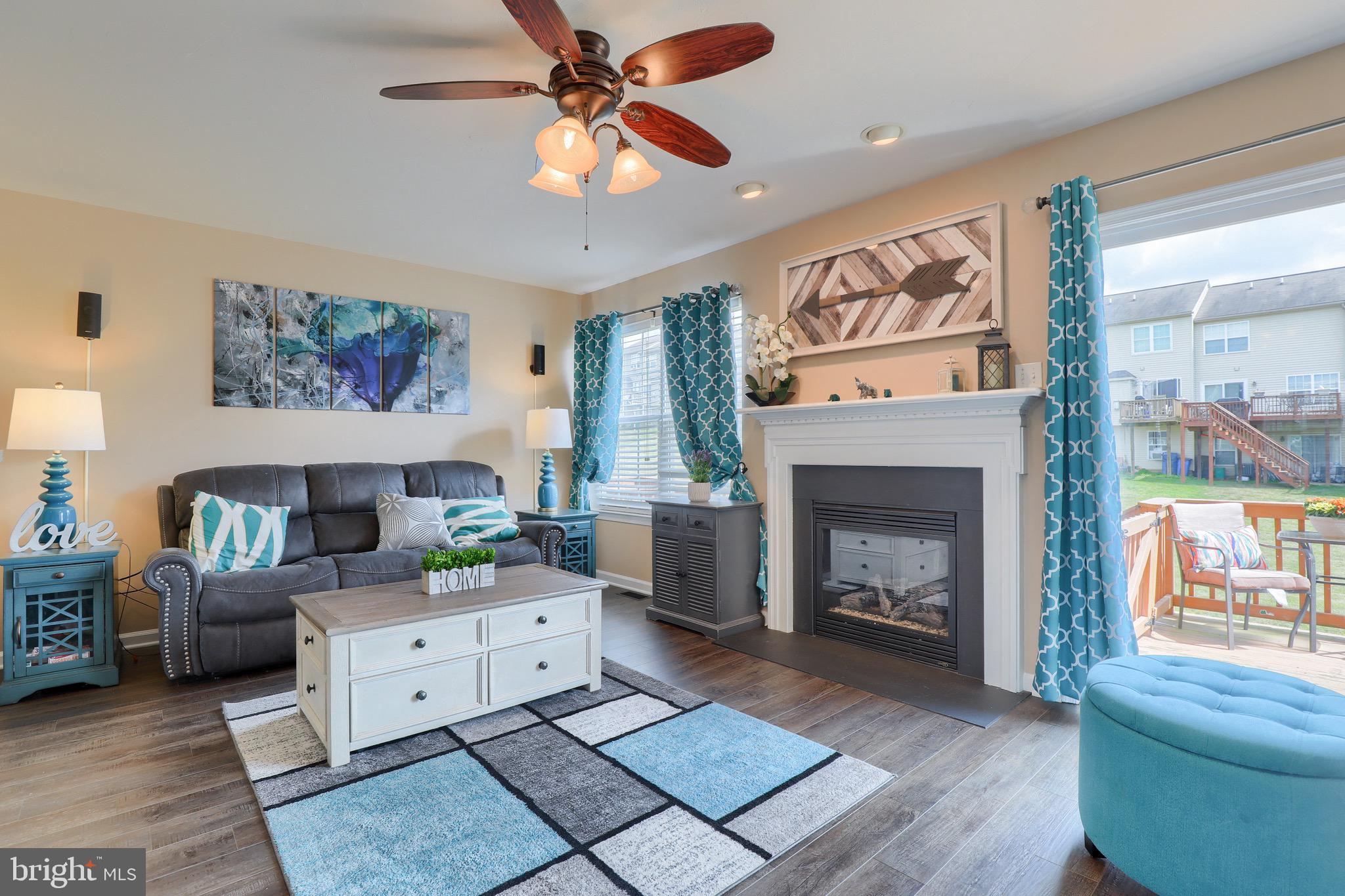 MANOR OAKS - Residential